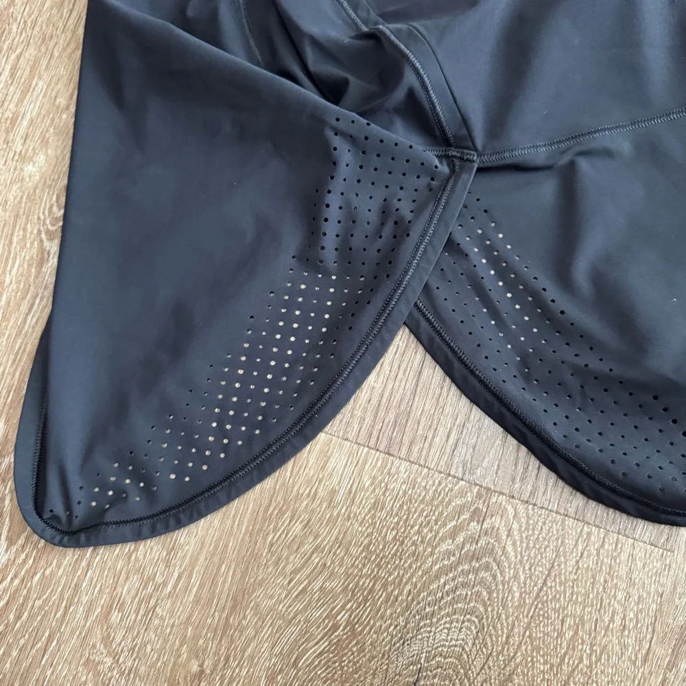 Lululemon High Neck Split Hem Run Tank - Picture 9 of 10